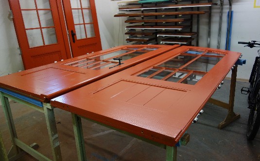 Tharand Bahnhof Türen Restauriert